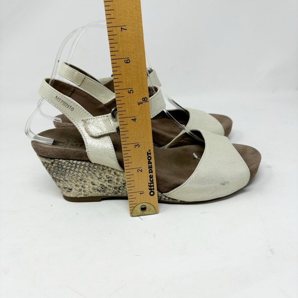 Mephisto Sandals Size 39/9 Snakeskin Wedge Iridescent Shimmer Adjustable Strap - Picture 8 of 10